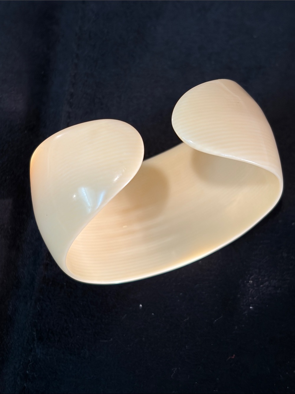 Vintage Wide Cream Cuff Bracelet - Picture 2 of 8